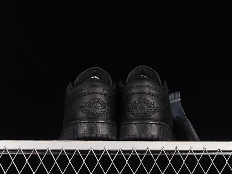 All Categories Air Jordan Jordan Series Basketball Shoes Air Jordan 1 Low Air Jordan 1 Low AJ1 Joe 1 All Black Low State Basketball Shoes 553558-093